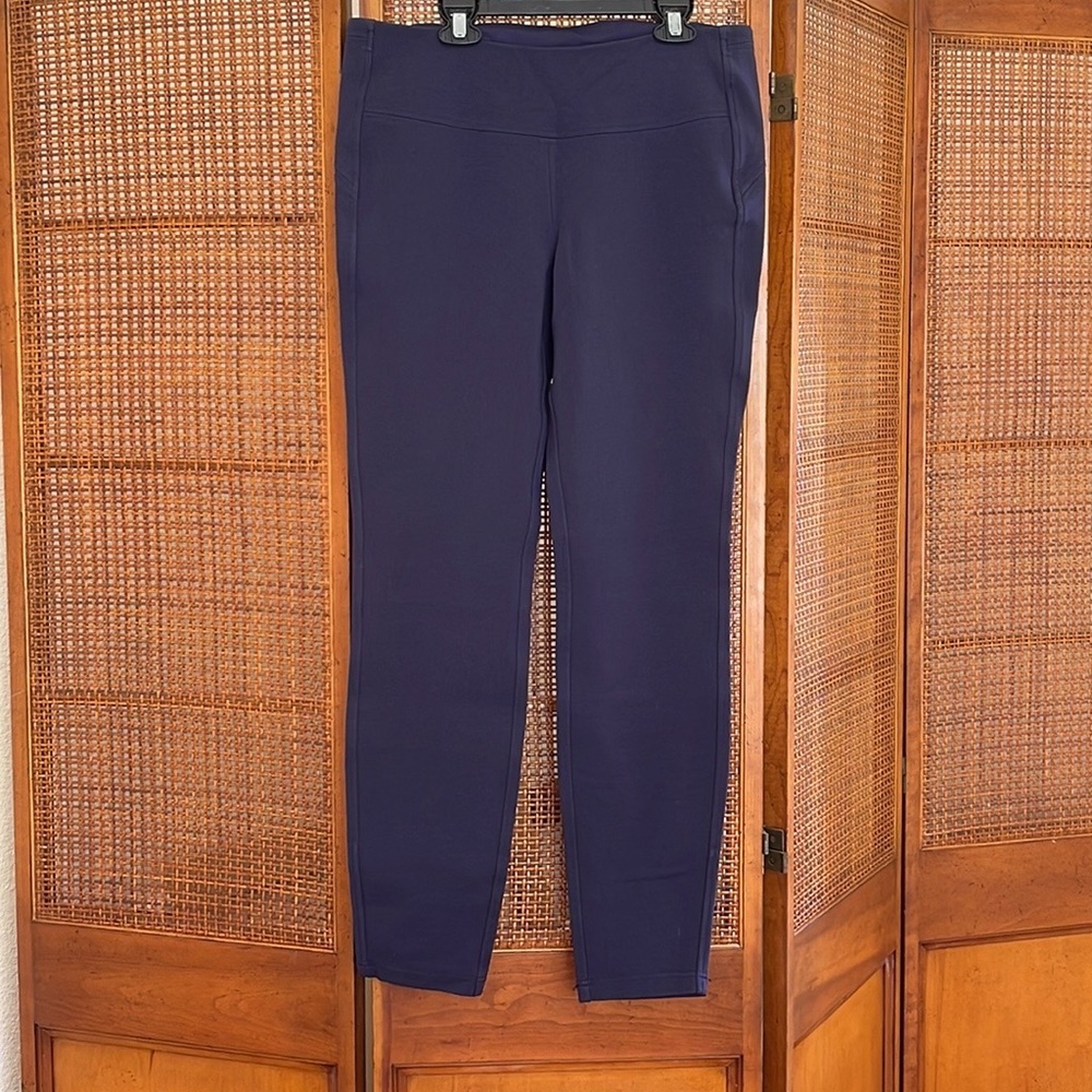 Lululemon Wander Pant - Picture 7 of 10